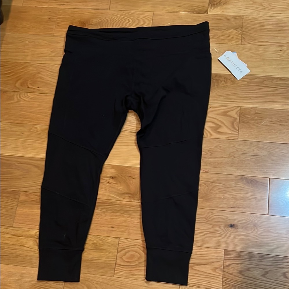 Athleta Leggings/joggers soft material very comfortable cuff at ankle